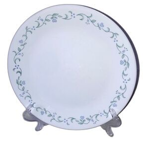 CORELLE Country Cottage Dinner Plate Blue Hearts Flowers 10.25 inch Diameter